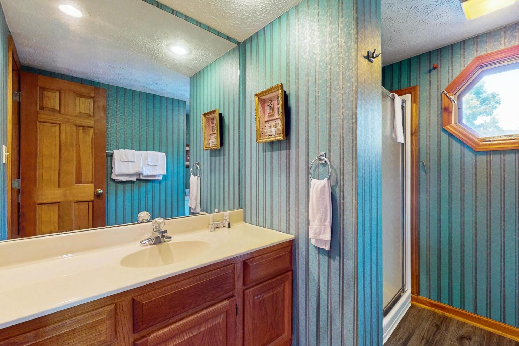 Villa Peaceful Pine Pigeon Forge Esterno foto
